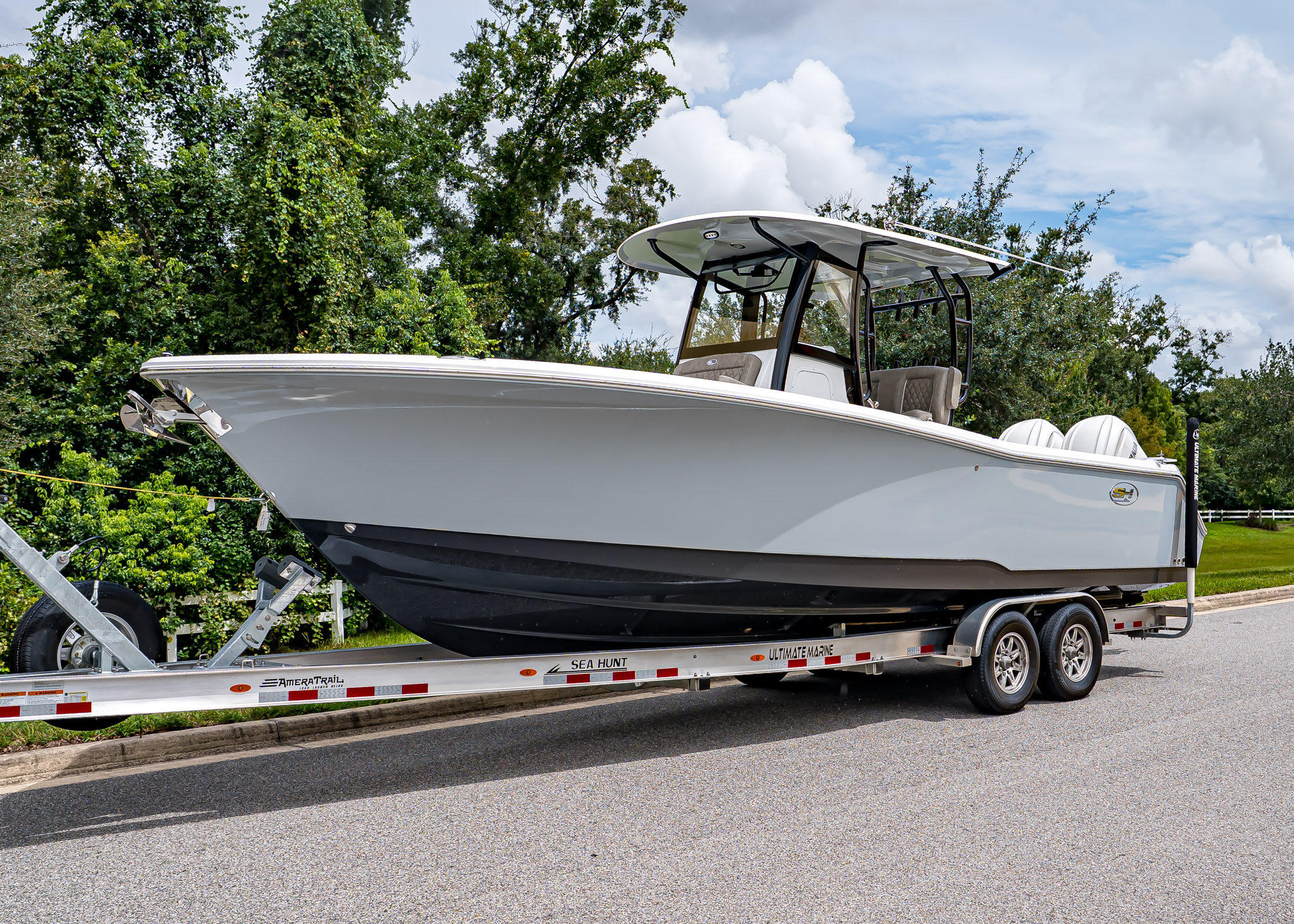 SH340 Gamefish 28 full boat view