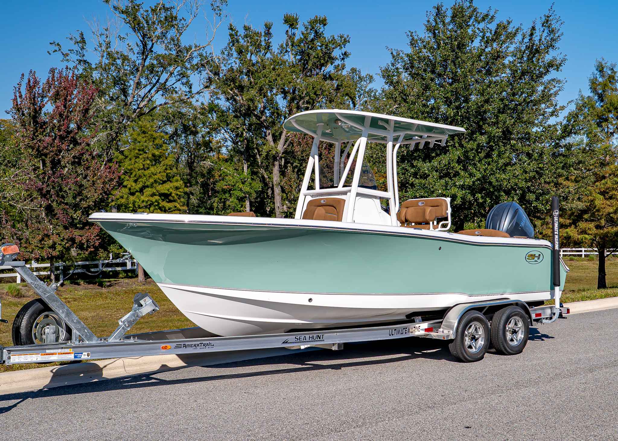 2026 Sea Hunt Ultra 229 (SH378) GLACIER GREEN