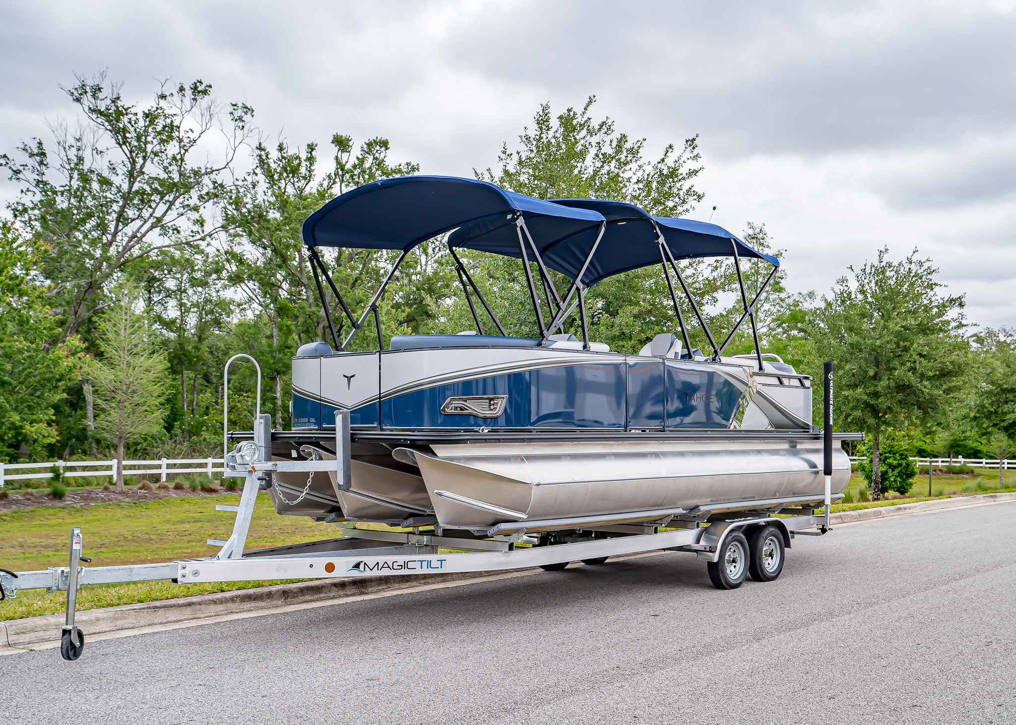 2025 Tahoe Pontoon LTZ 23′ Quad Lounge (TA-0004)